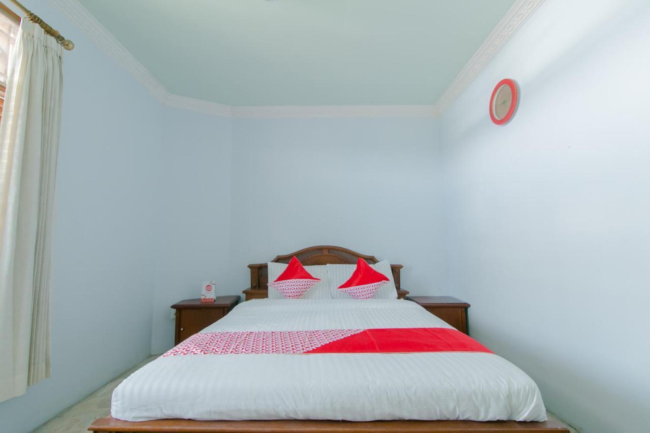 Oyo 2858 Vafa Guesthouse Cianjur Dış mekan fotoğraf