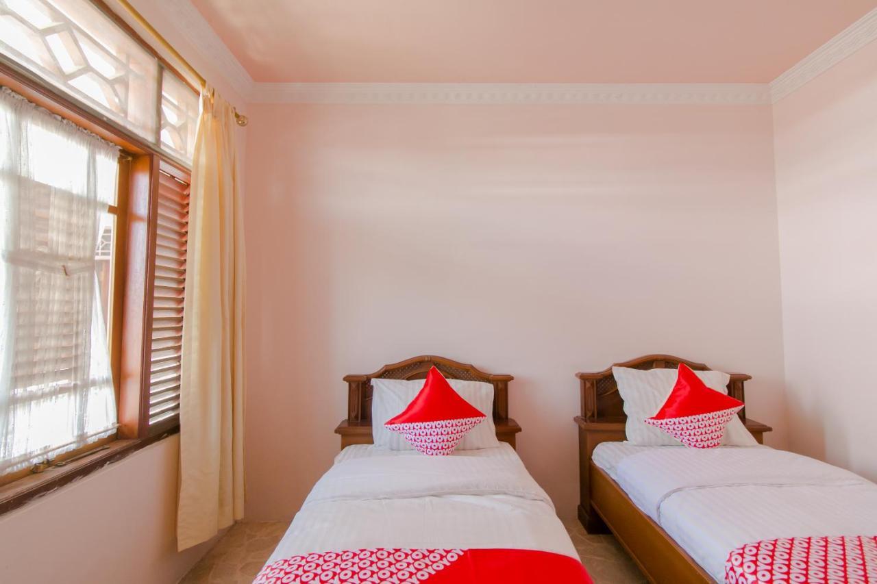 Oyo 2858 Vafa Guesthouse Cianjur Dış mekan fotoğraf