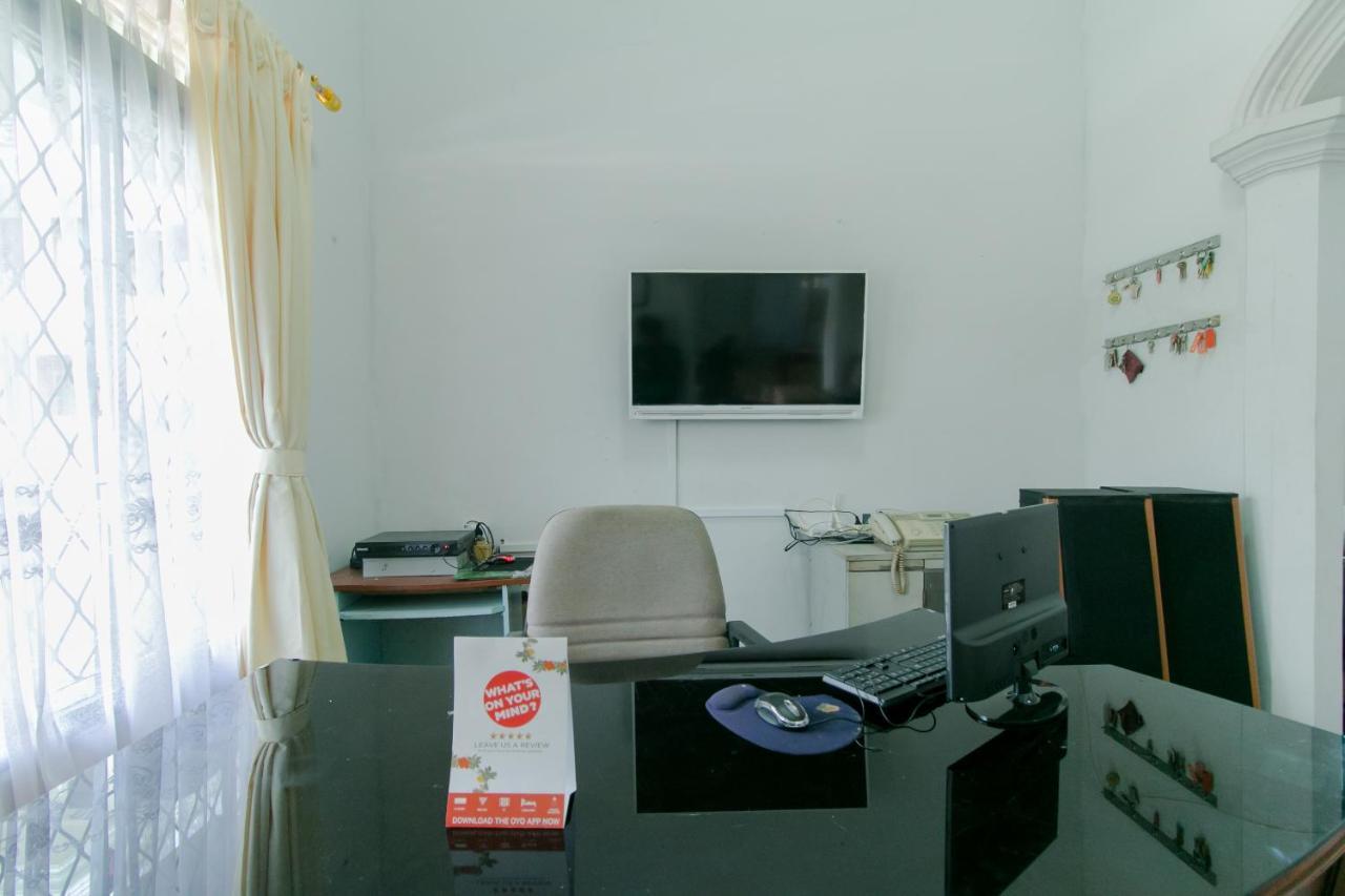 Oyo 2858 Vafa Guesthouse Cianjur Dış mekan fotoğraf