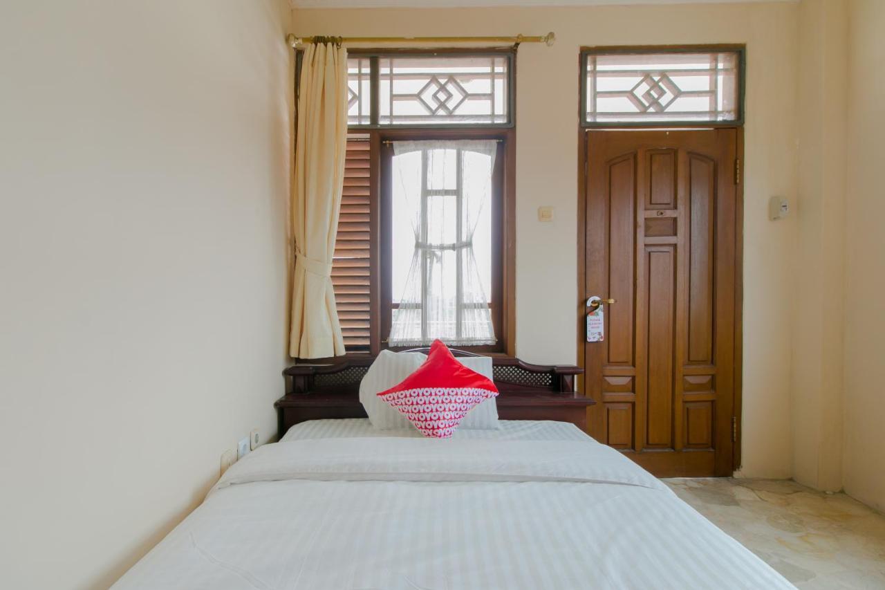 Oyo 2858 Vafa Guesthouse Cianjur Dış mekan fotoğraf
