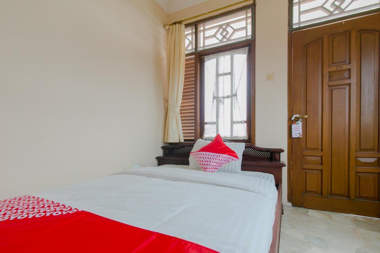 Oyo 2858 Vafa Guesthouse Cianjur Dış mekan fotoğraf