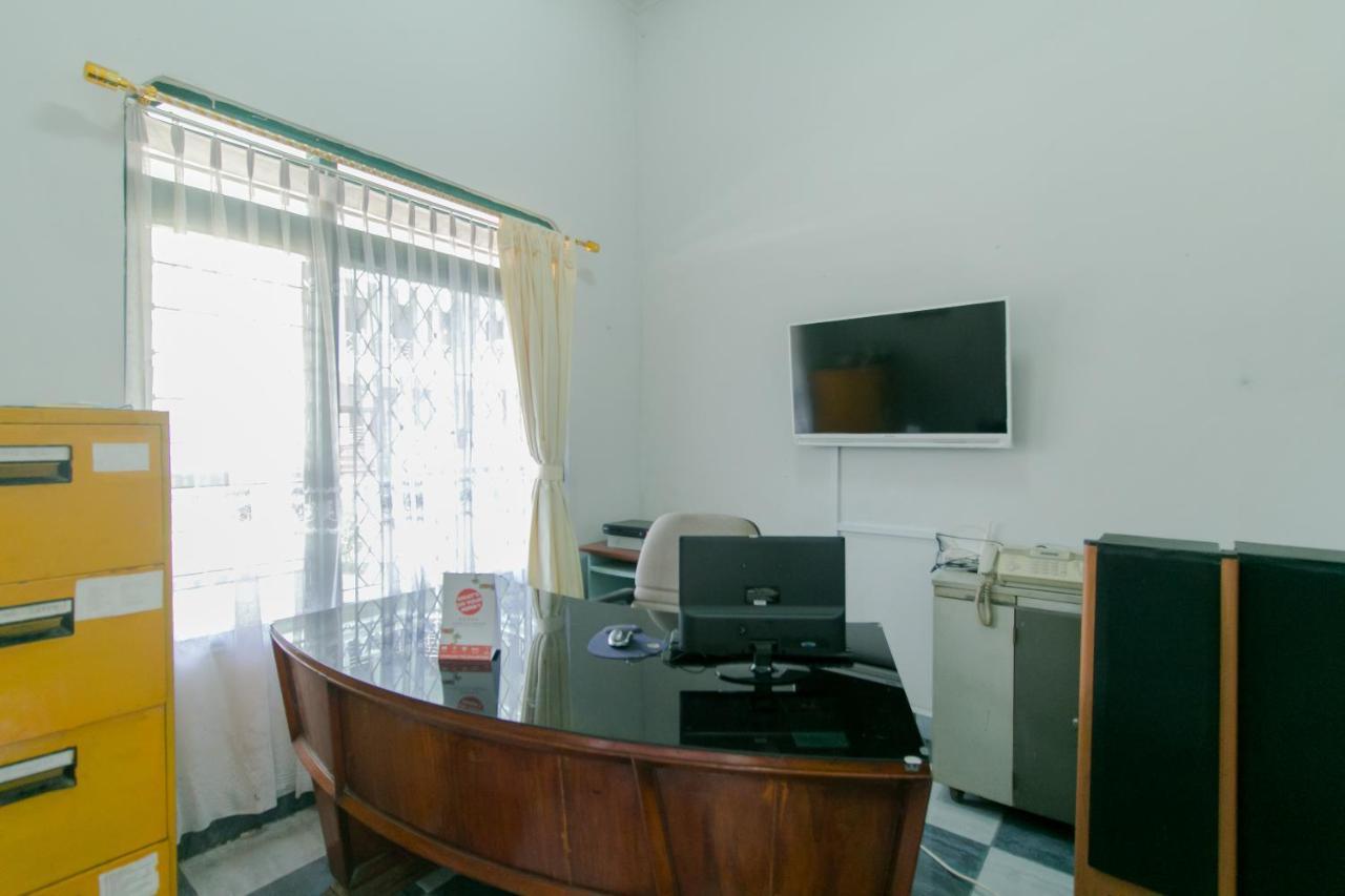 Oyo 2858 Vafa Guesthouse Cianjur Dış mekan fotoğraf