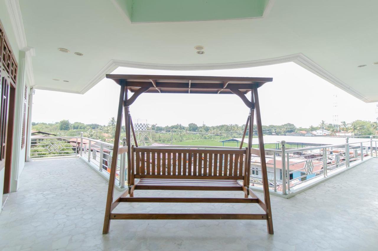 Oyo 2858 Vafa Guesthouse Cianjur Dış mekan fotoğraf